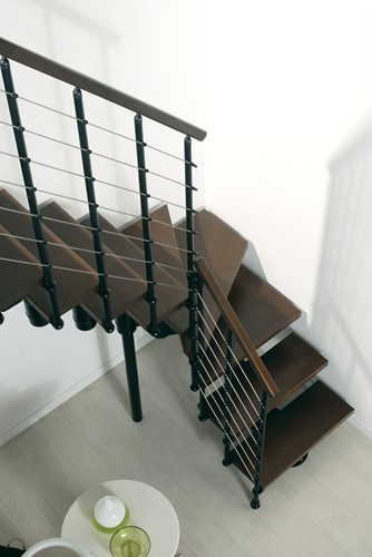  Escalier quart tournant Berlin gain de place 89 cm metal noir et marches en hêtre foncé 